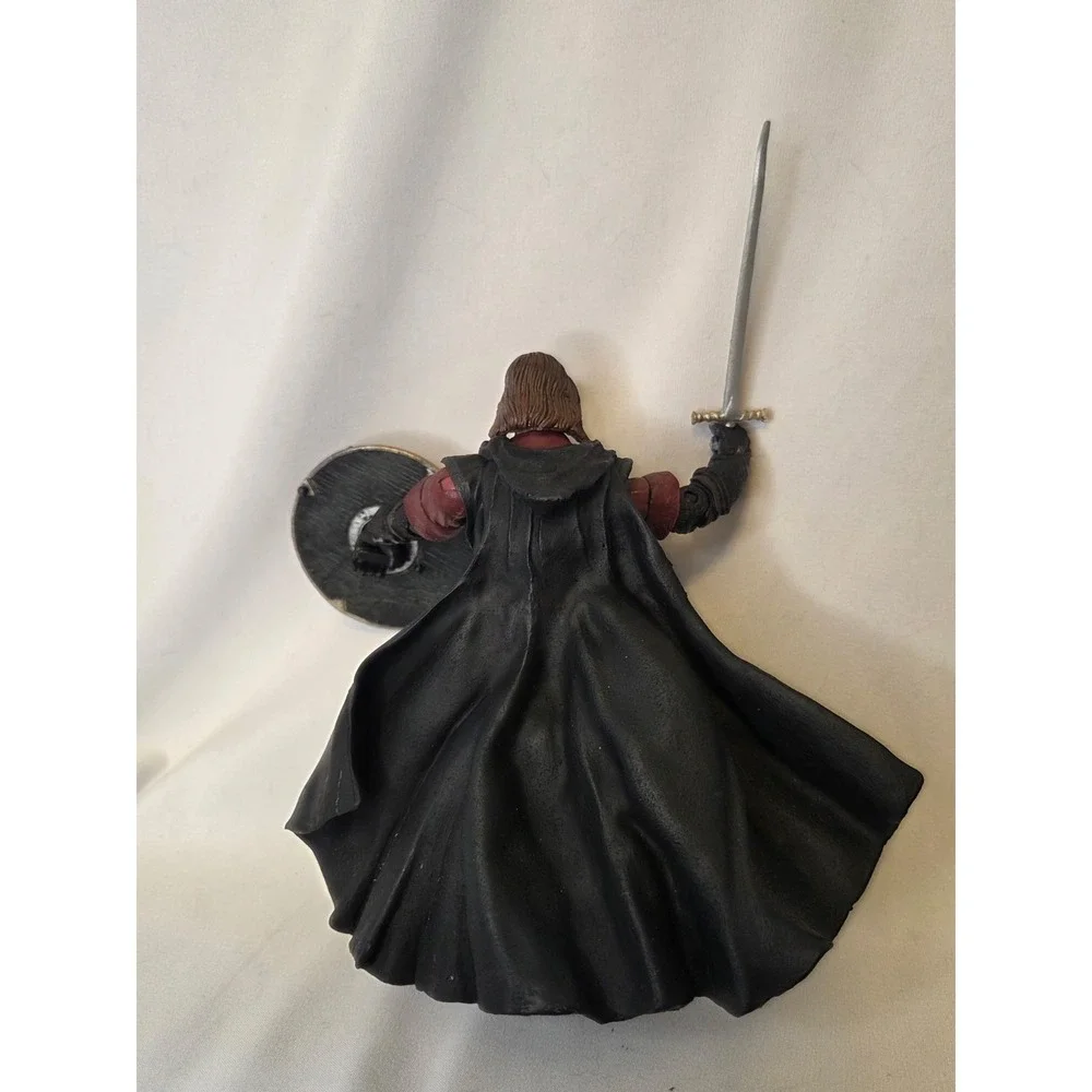 The Lord of the Rings Figurines Set of 4 with Weapons and Accessories